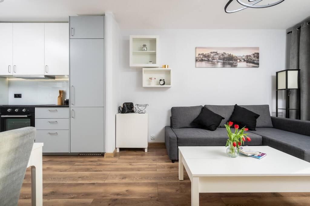 Apartment Capital *